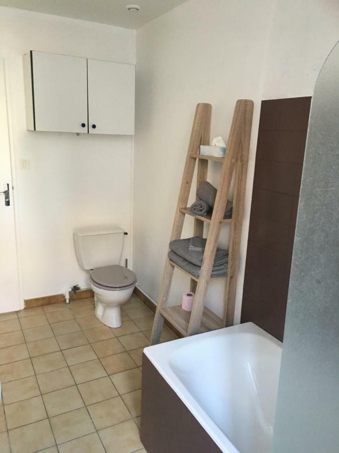 Charmant T2 Rdc Dans Residence Avec Parc Arbore Saint-Pierre-le-Moûtier Zewnętrze zdjęcie